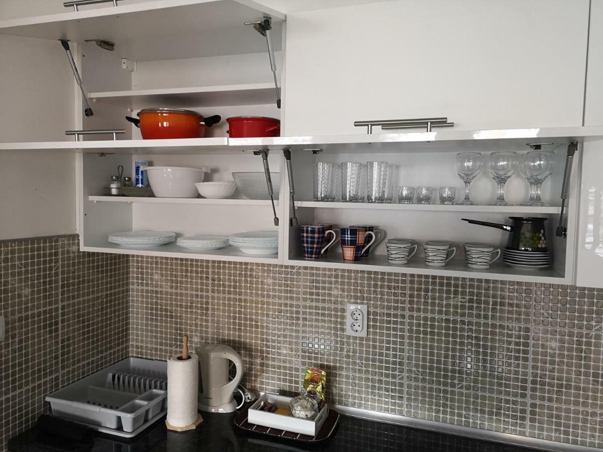Apartman Gaga Lukavica Buitenkant foto